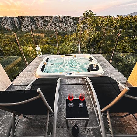 Summer House Nika With Jacuzzi Slime Bagian luar foto