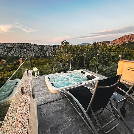 Summer House Nika With Jacuzzi Slime Bagian luar foto